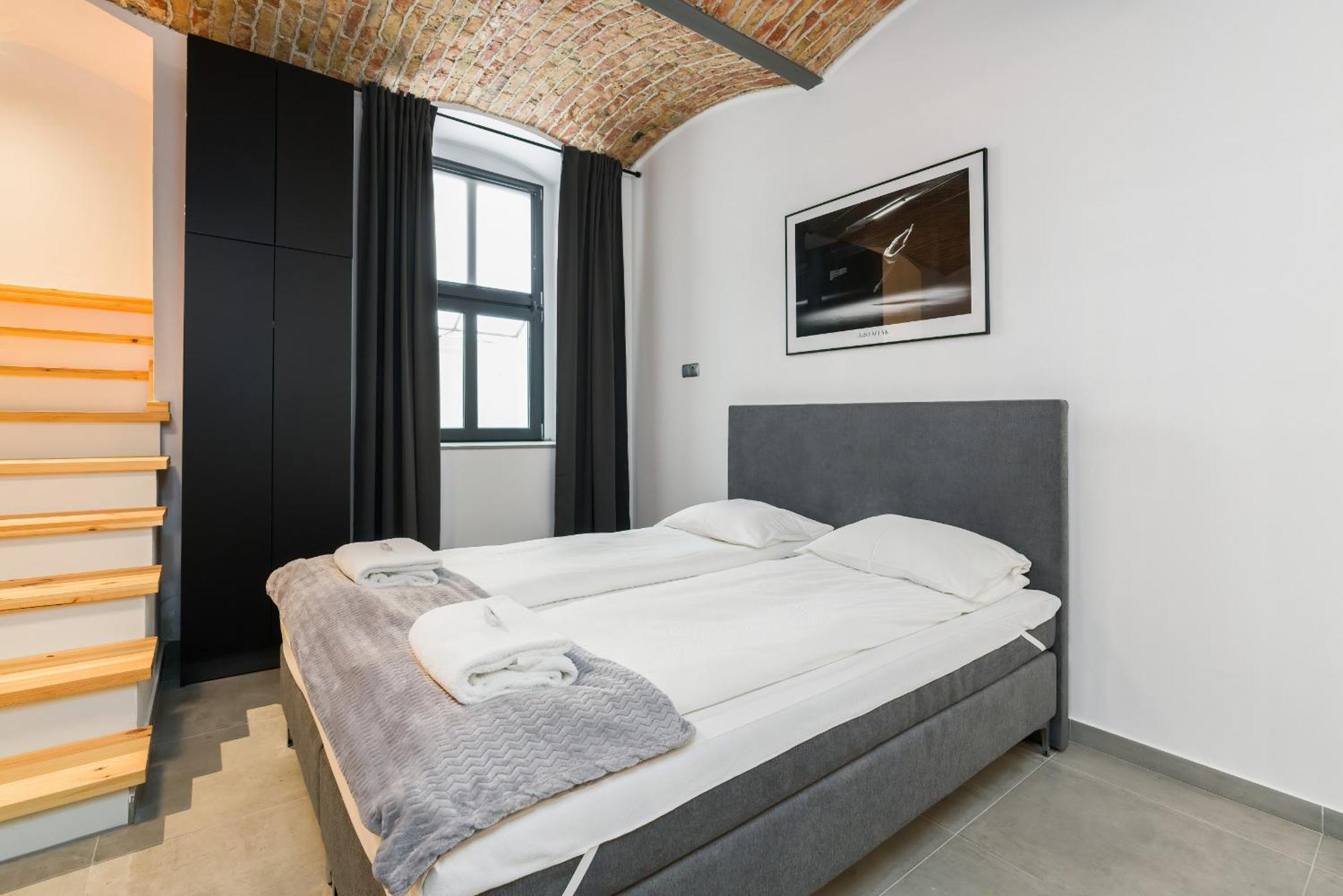 Level -1 Loft Apartments City Center By Renters Poznań Kültér fotó